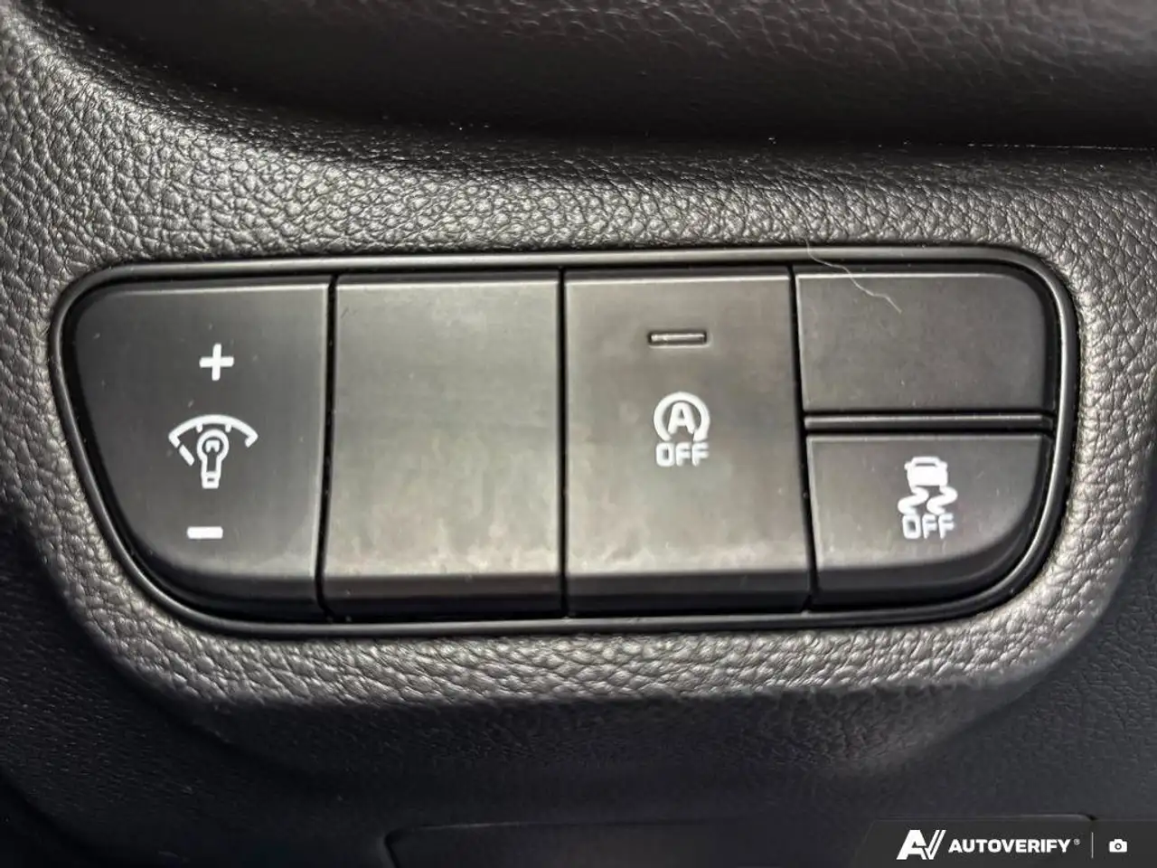 Kia Seltos photo Kia Seltos