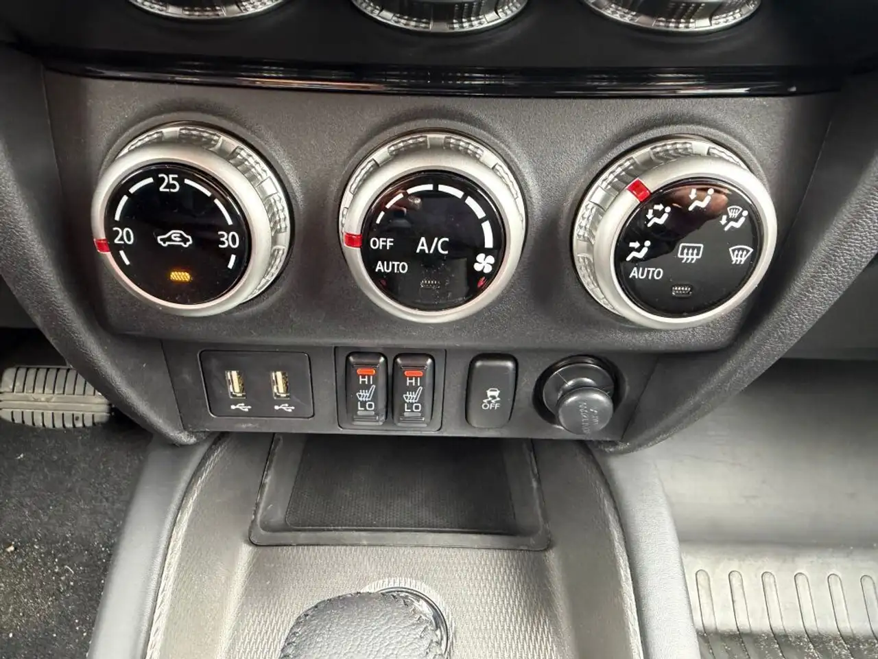 Mitsubishi RVR снимка Mitsubishi RVR