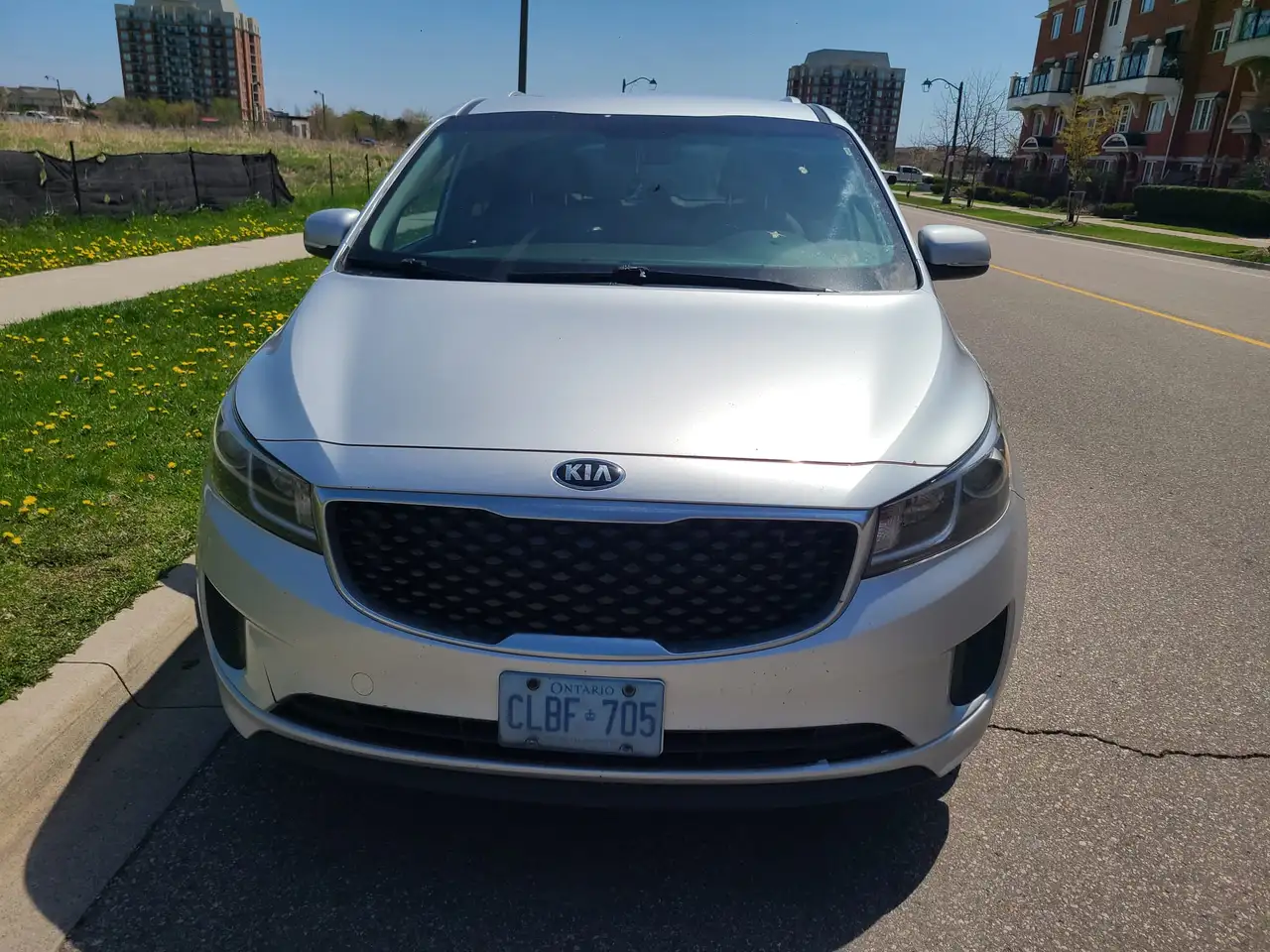 Kia Sedona снимка Kia Sedona