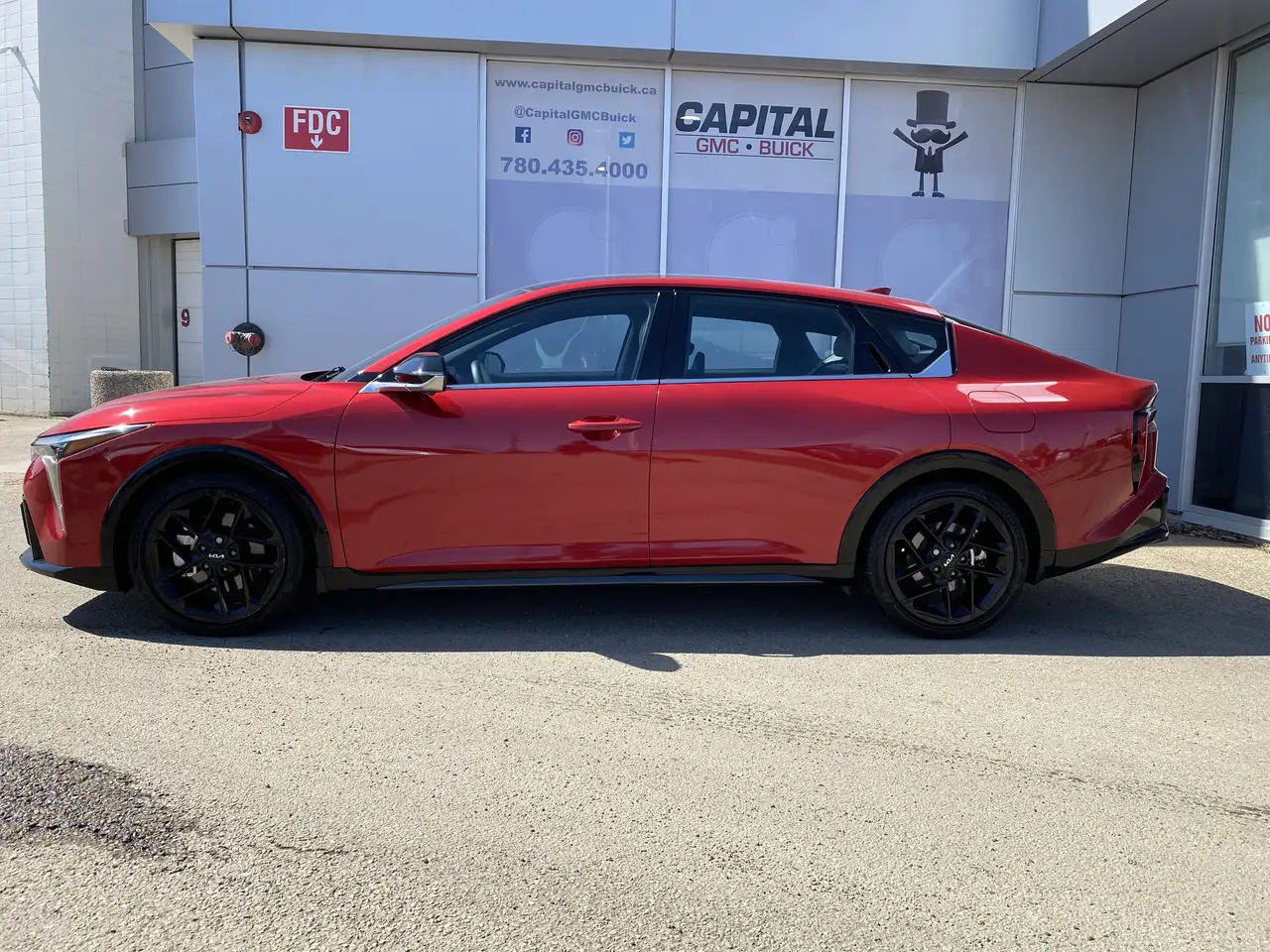 Kia K4 снимка Kia K4