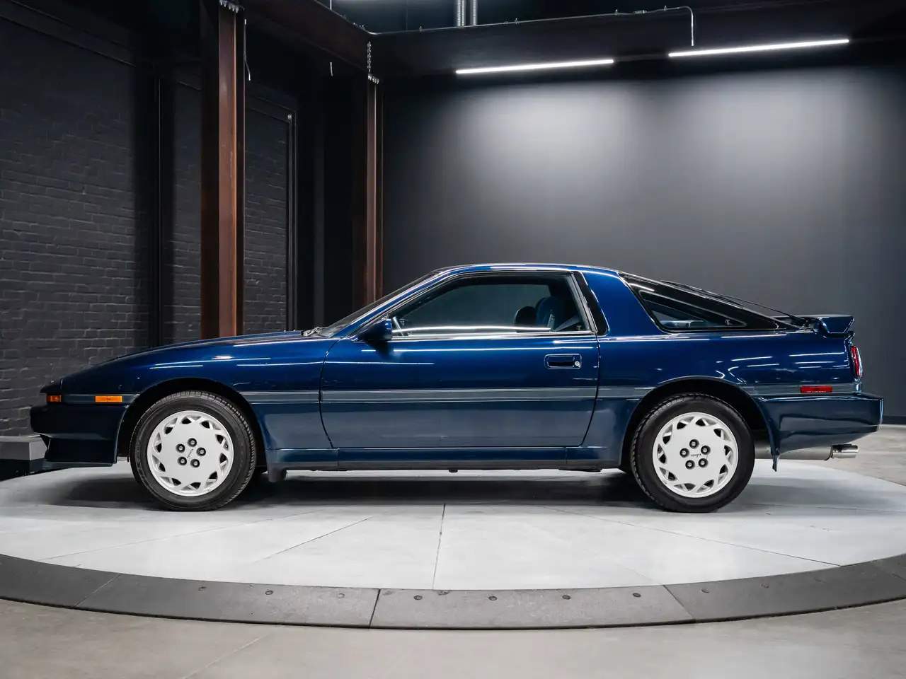 Toyota Supra photo Toyota Supra