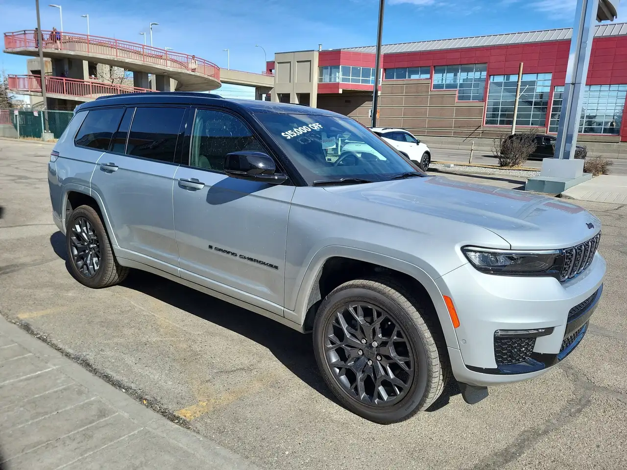 Jeep Grand Cherokee снимка Jeep Grand Cherokee