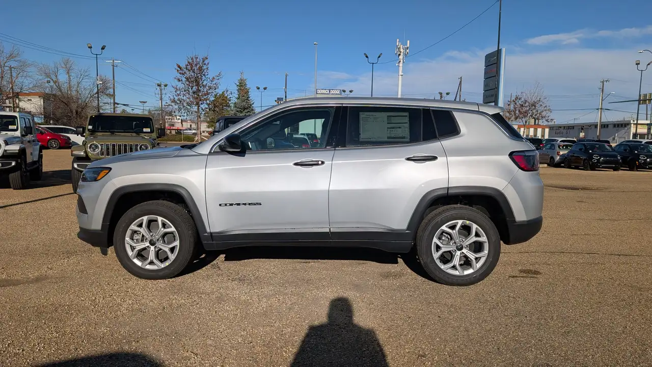 Jeep Compass photo Jeep Compass