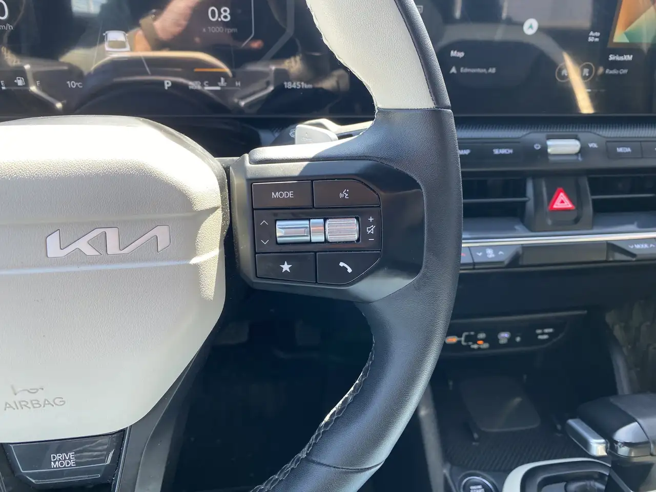 Kia K4 снимка Kia K4