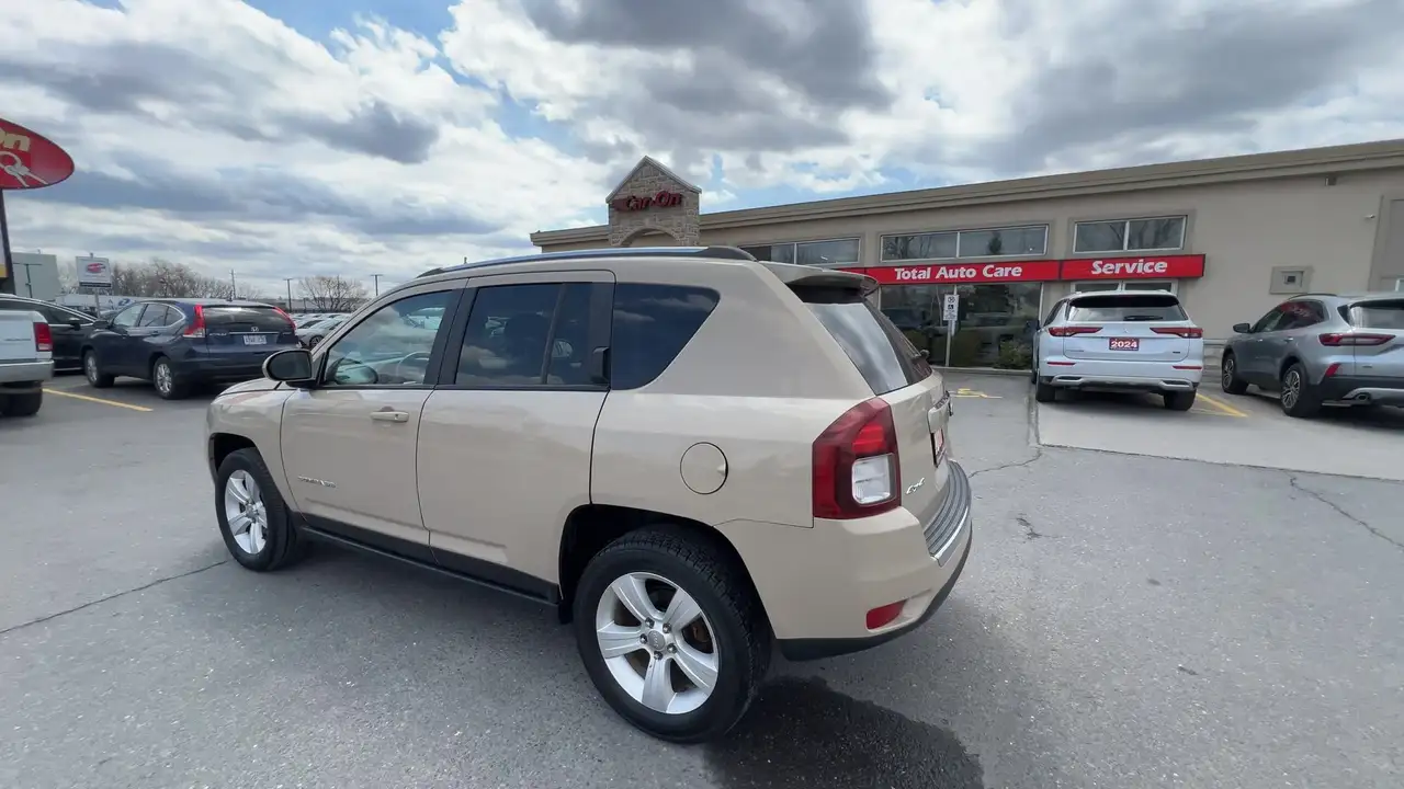 Jeep Compass снимка Jeep Compass