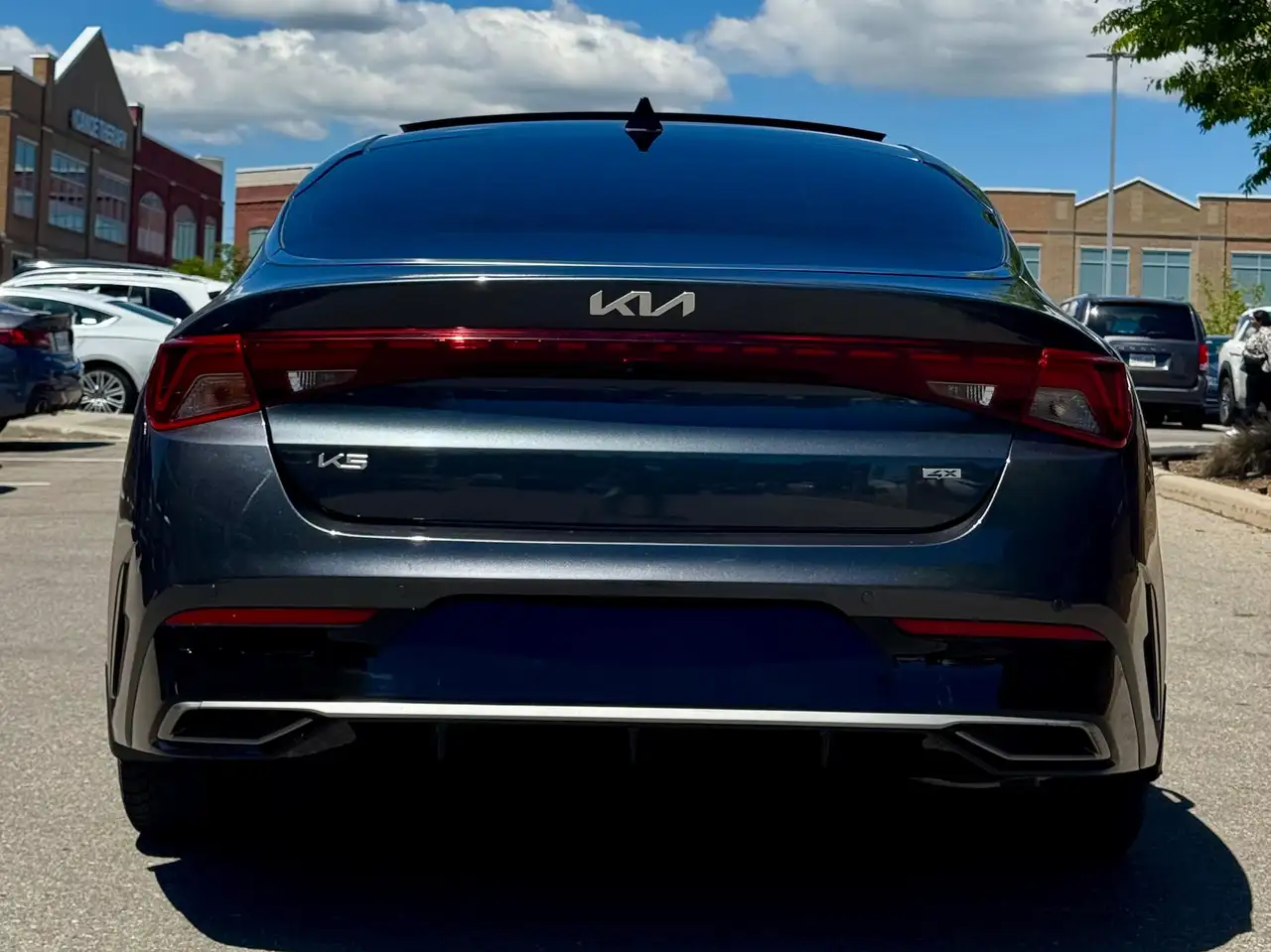 Kia K5 photo Kia K5