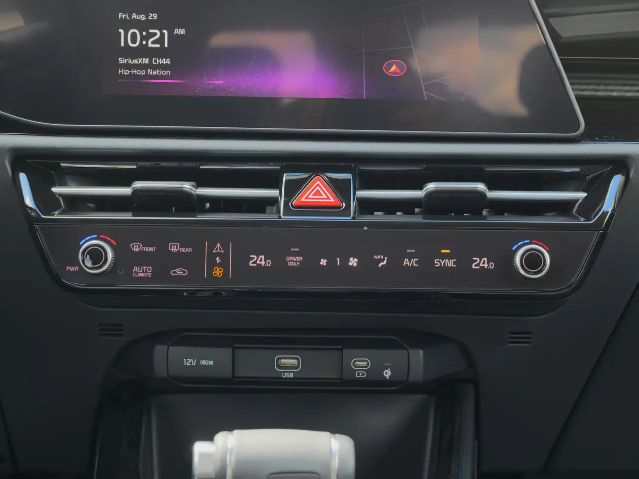 Kia Niro photo Kia Niro