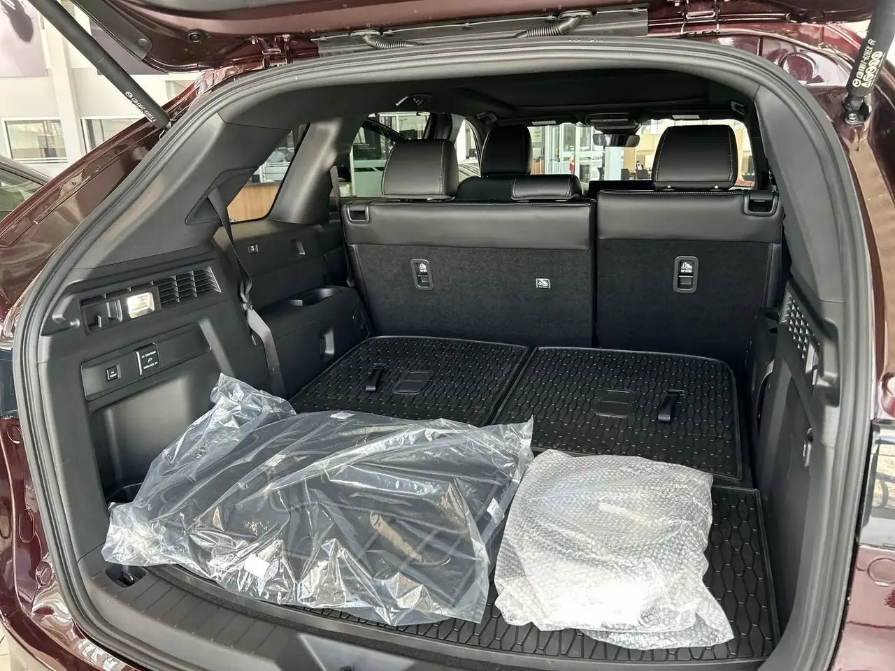 Mazda CX-90 PHEV photo Mazda CX-90 PHEV