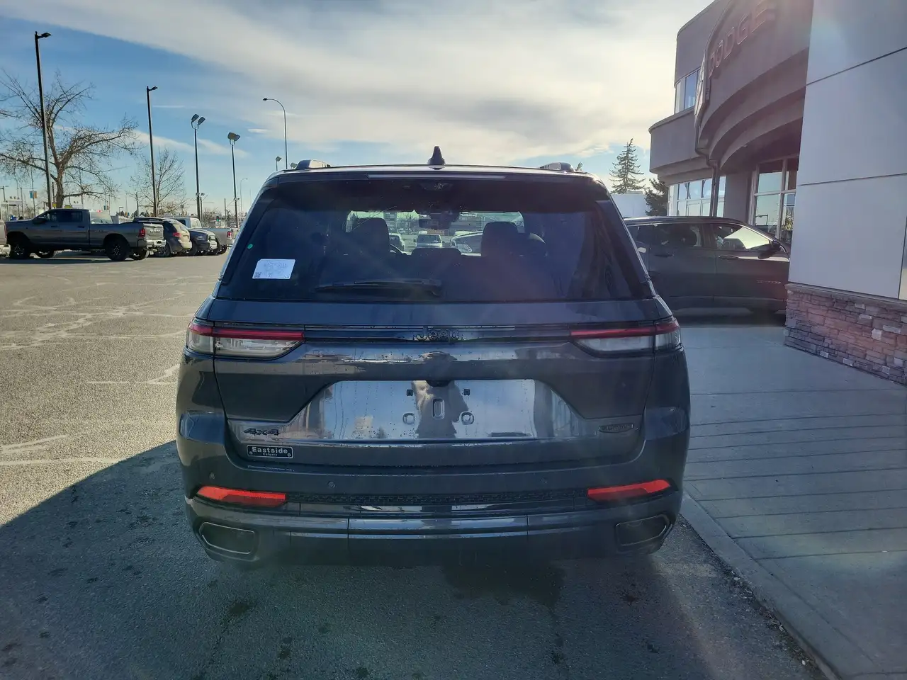 Jeep Grand Cherokee снимка Jeep Grand Cherokee
