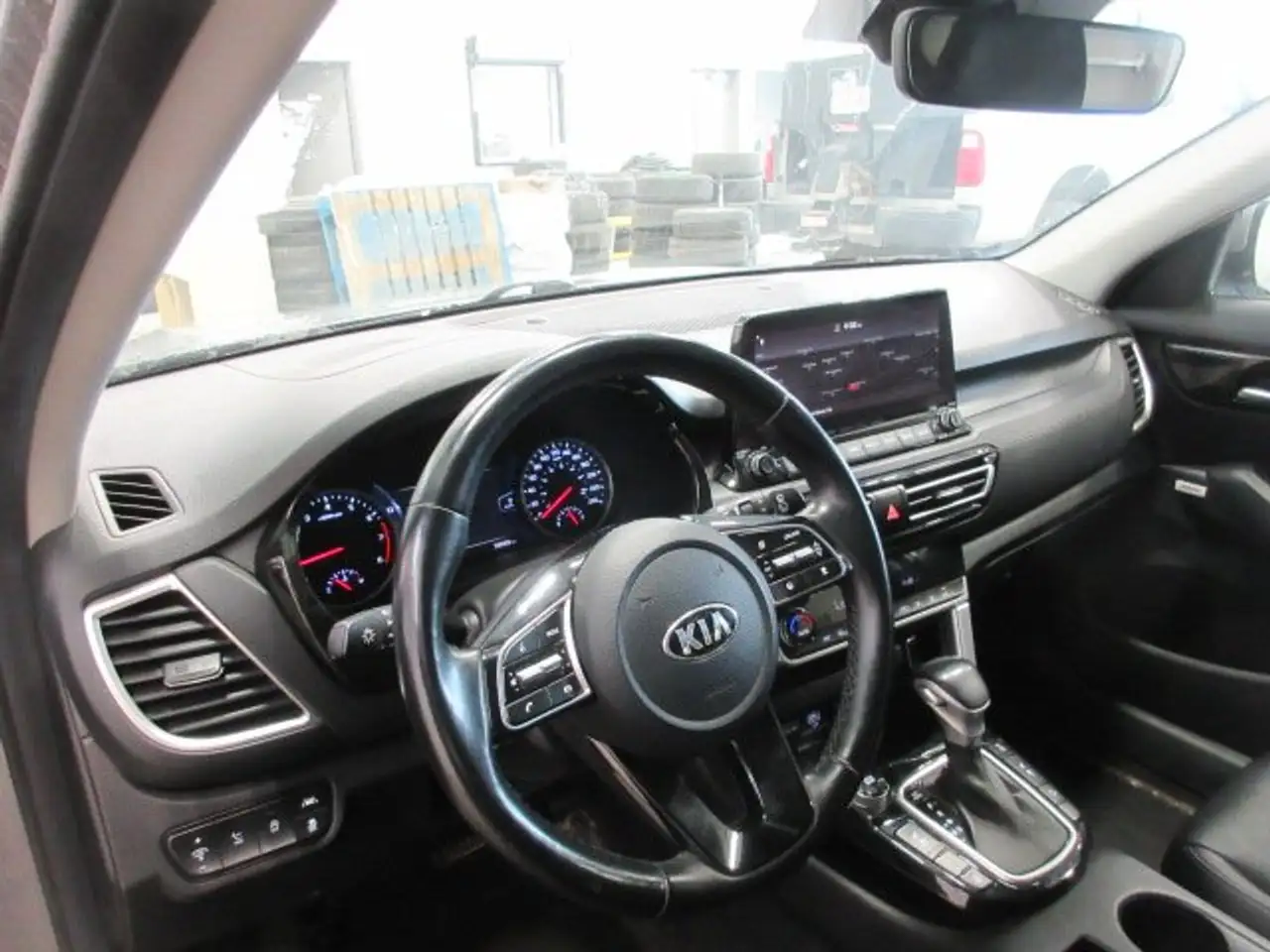 Kia Seltos photo Kia Seltos