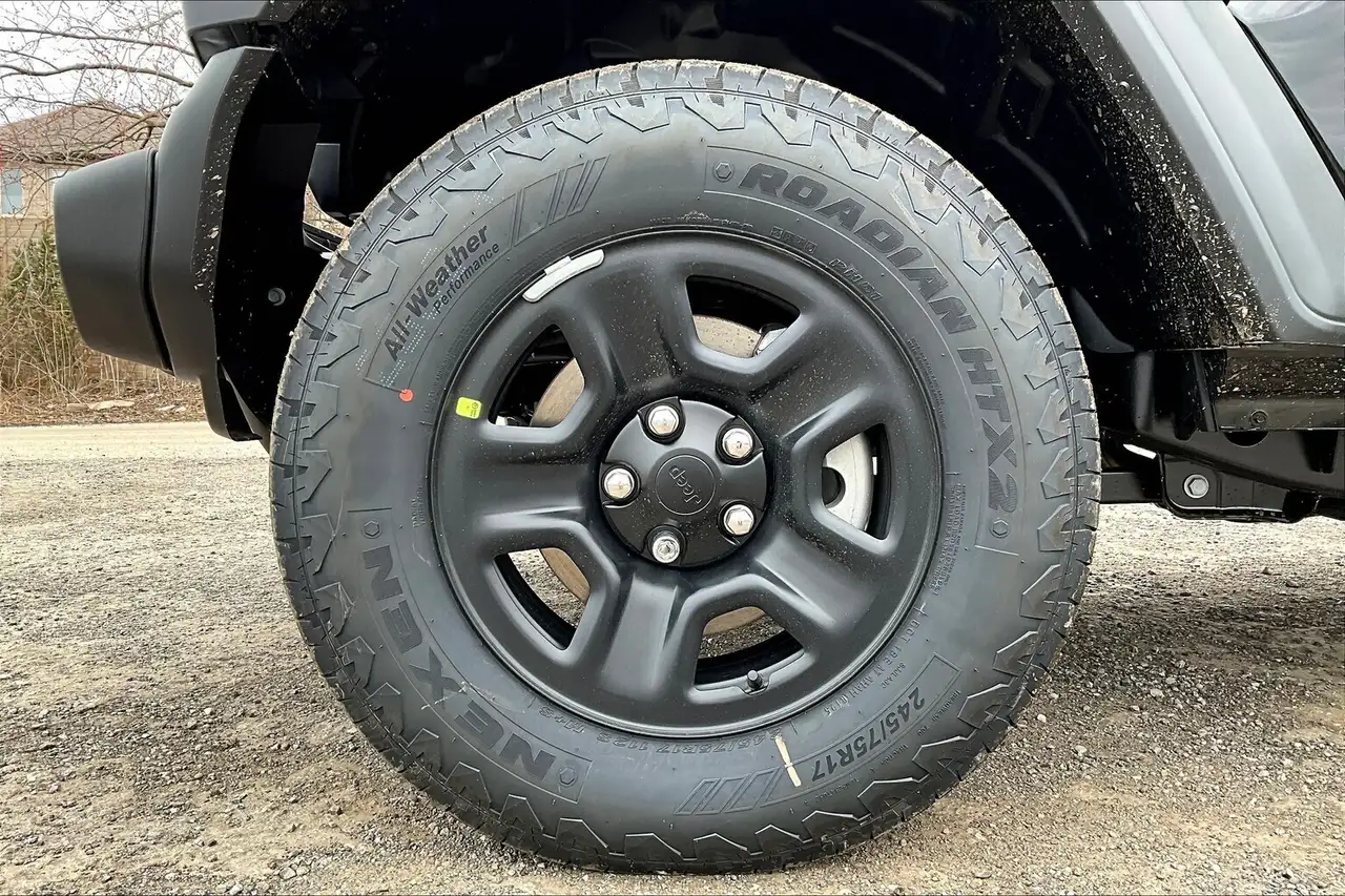 Jeep Wrangler снимка Jeep Wrangler