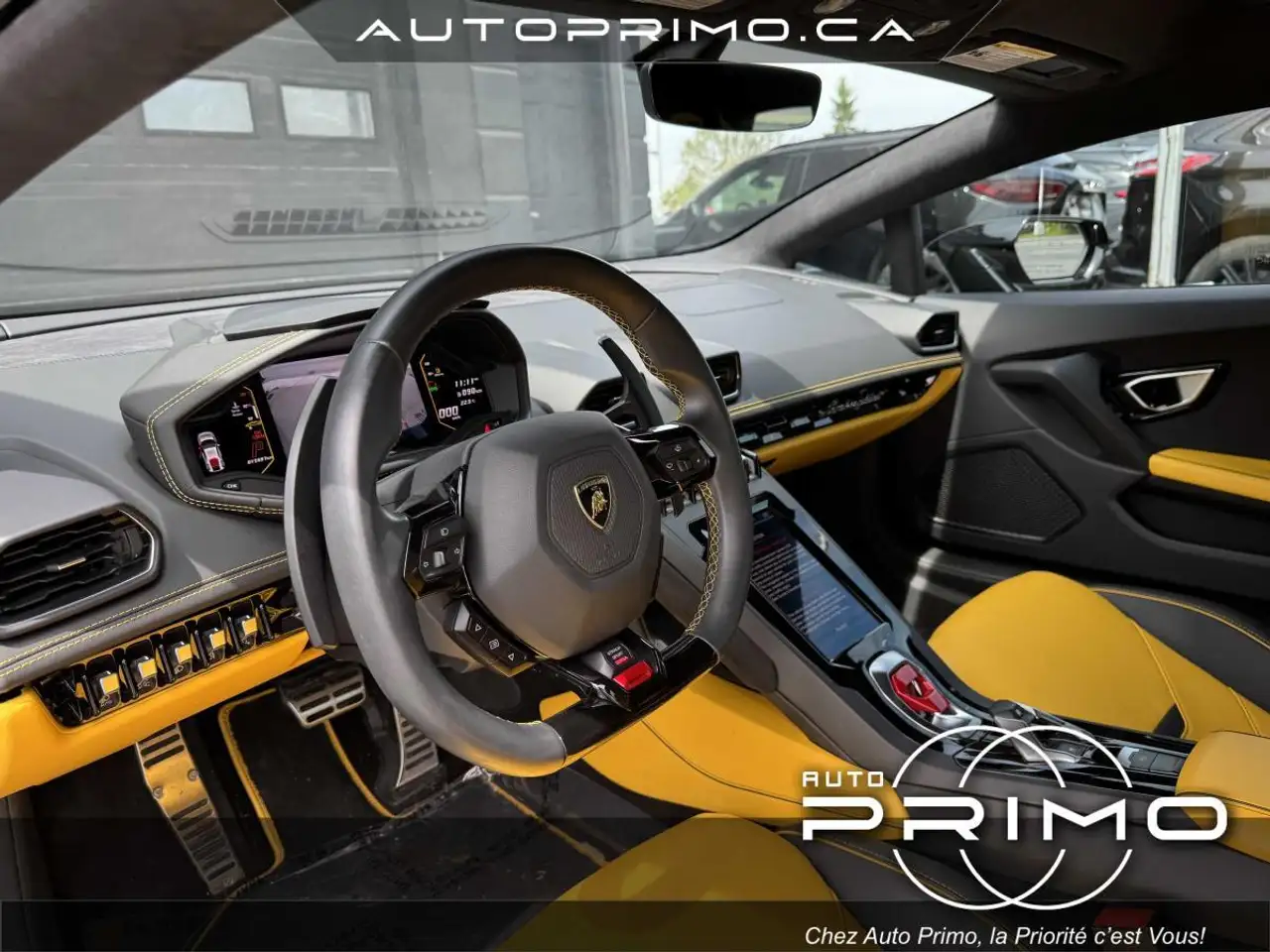 Lamborghini Huracán photo Lamborghini Huracán