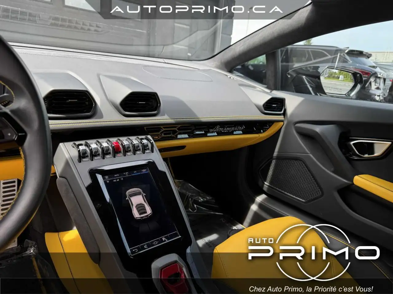 Lamborghini Huracán photo Lamborghini Huracán