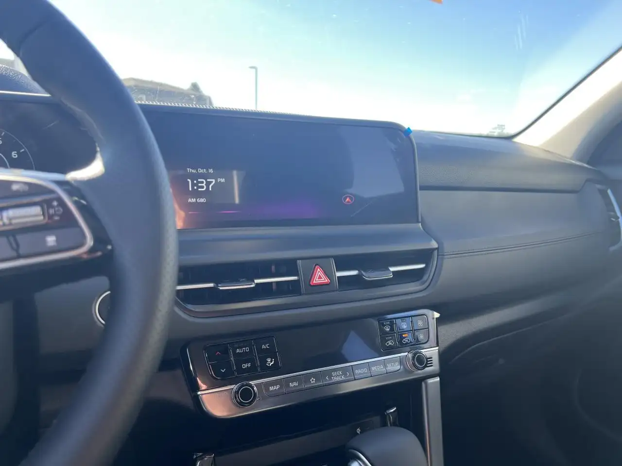 Kia Seltos снимка Kia Seltos
