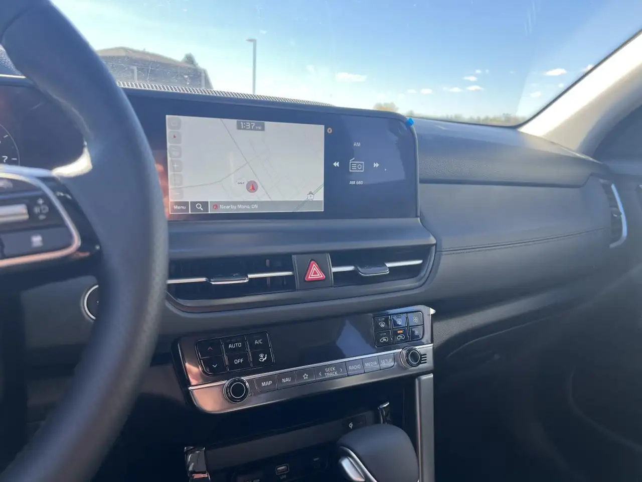 Kia Seltos снимка Kia Seltos