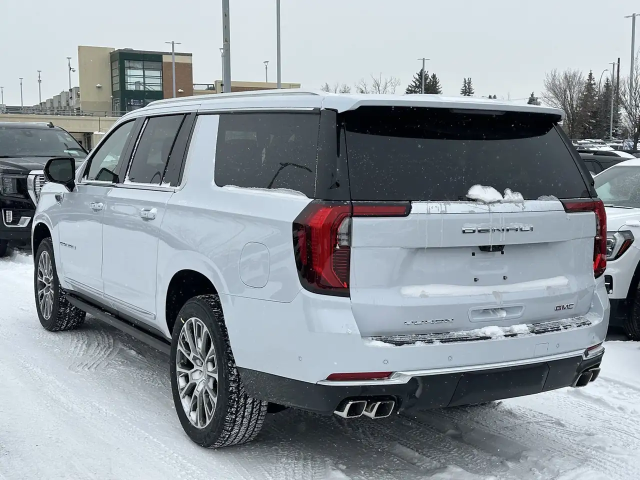 GMC Yukon photo GMC Yukon
