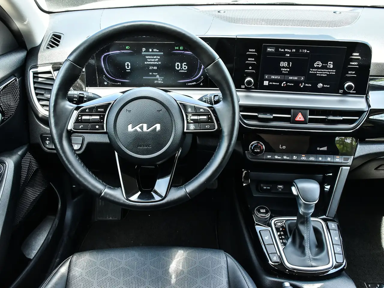 Kia Seltos photo Kia Seltos