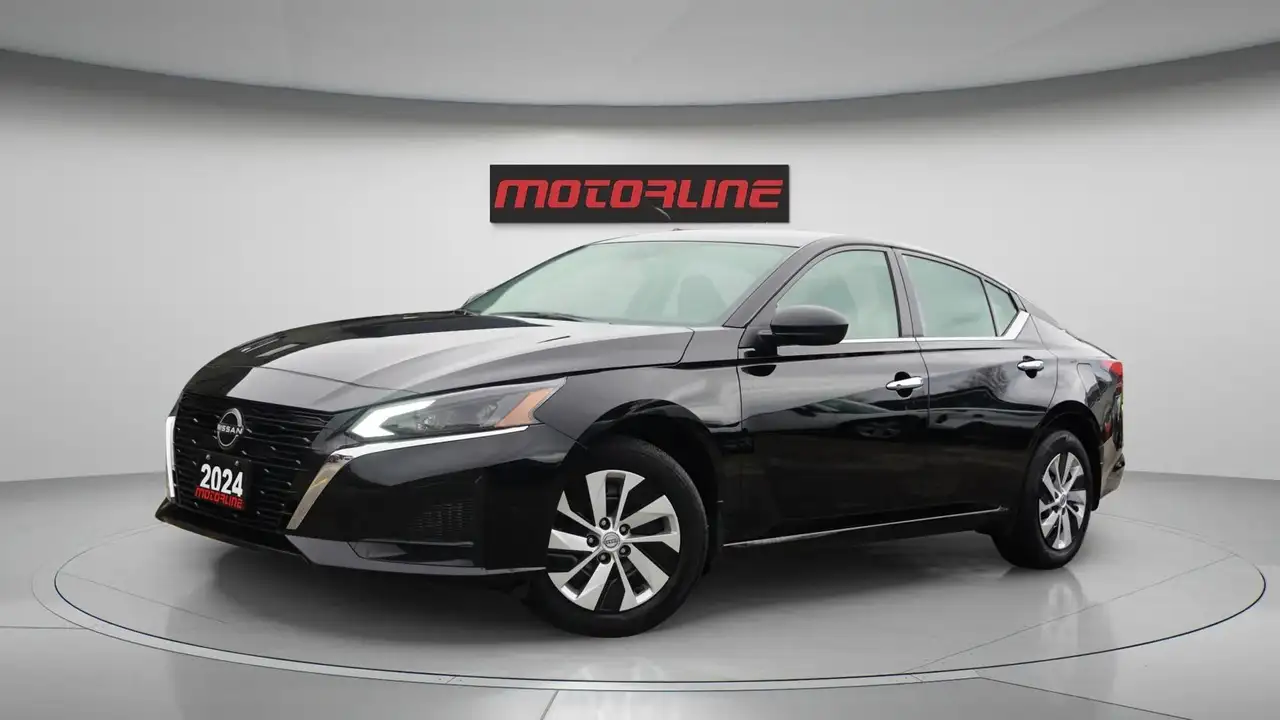Nissan Altima снимка Nissan Altima