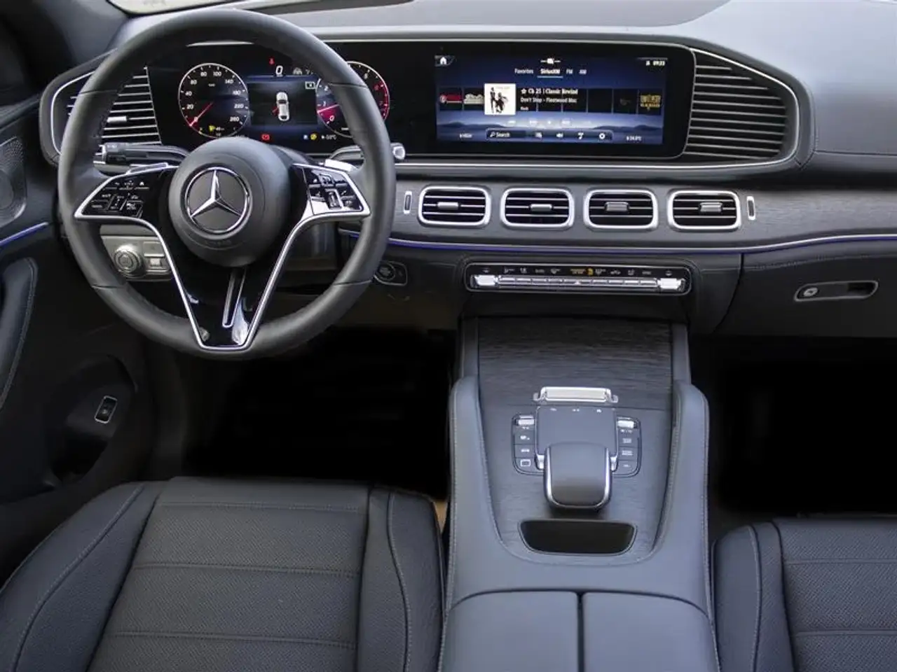 Mercedes-Benz GLE снимка Mercedes-Benz GLE