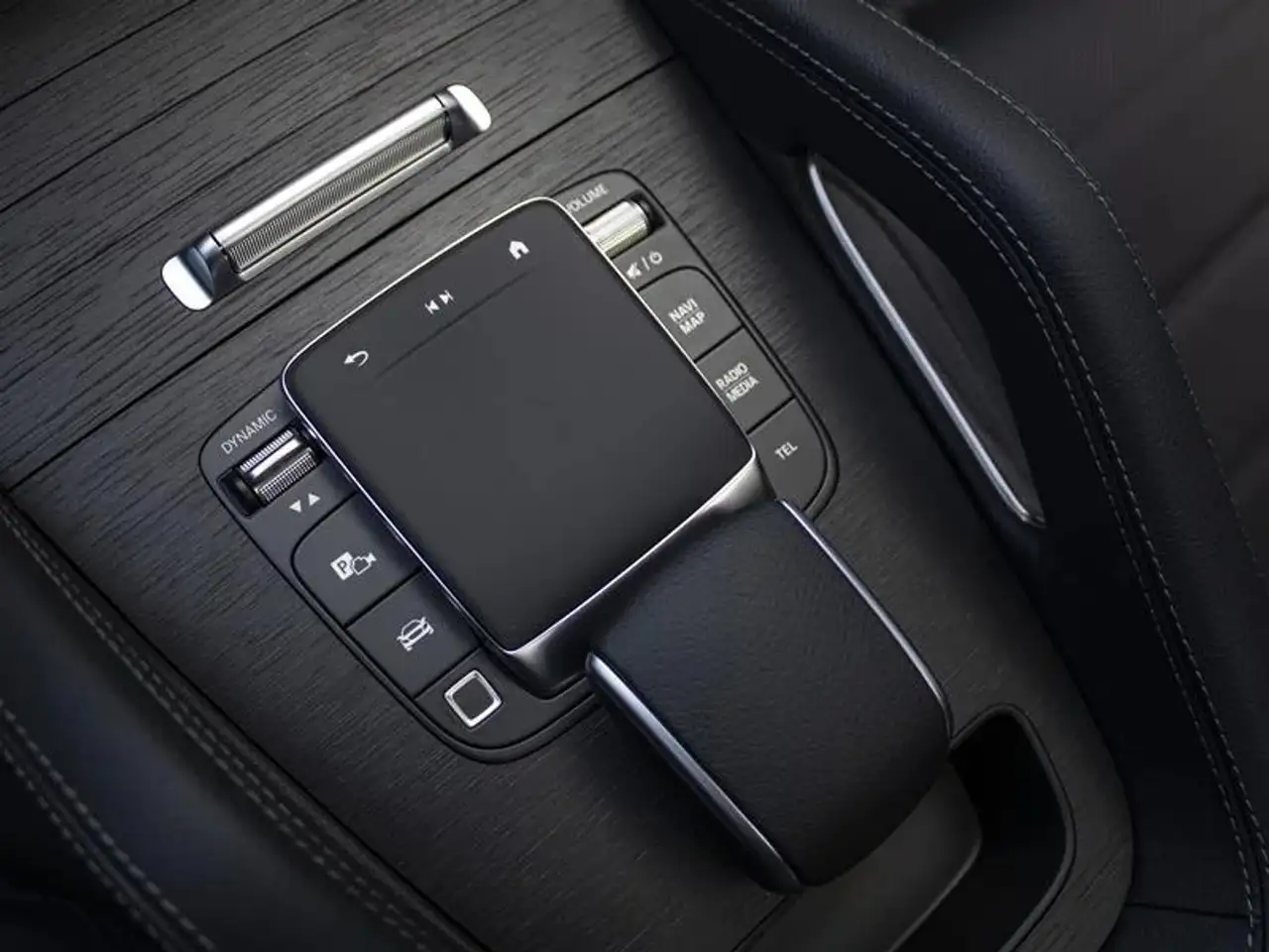 Mercedes-Benz GLE снимка Mercedes-Benz GLE