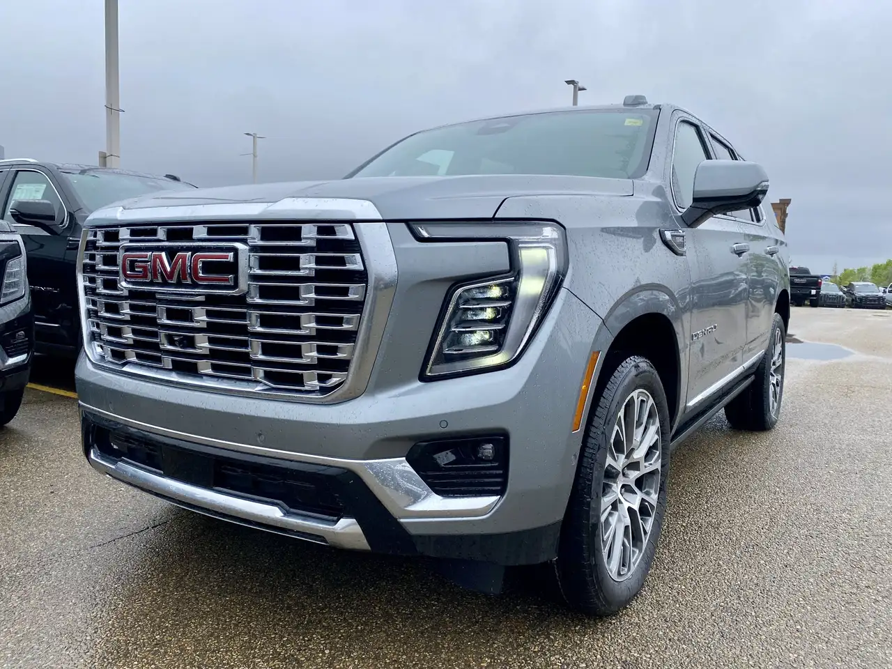 GMC Yukon снимка GMC Yukon