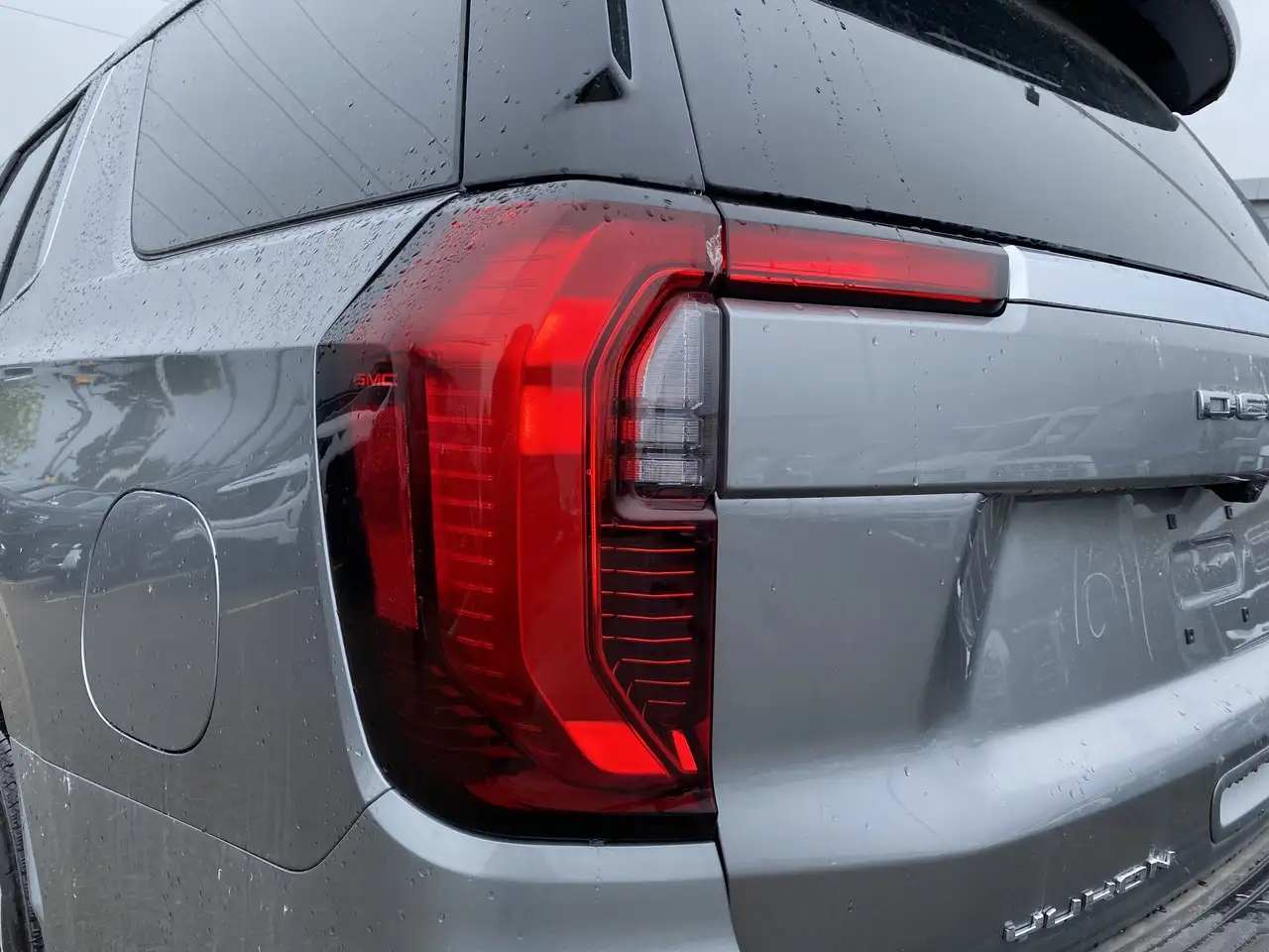 GMC Yukon снимка GMC Yukon