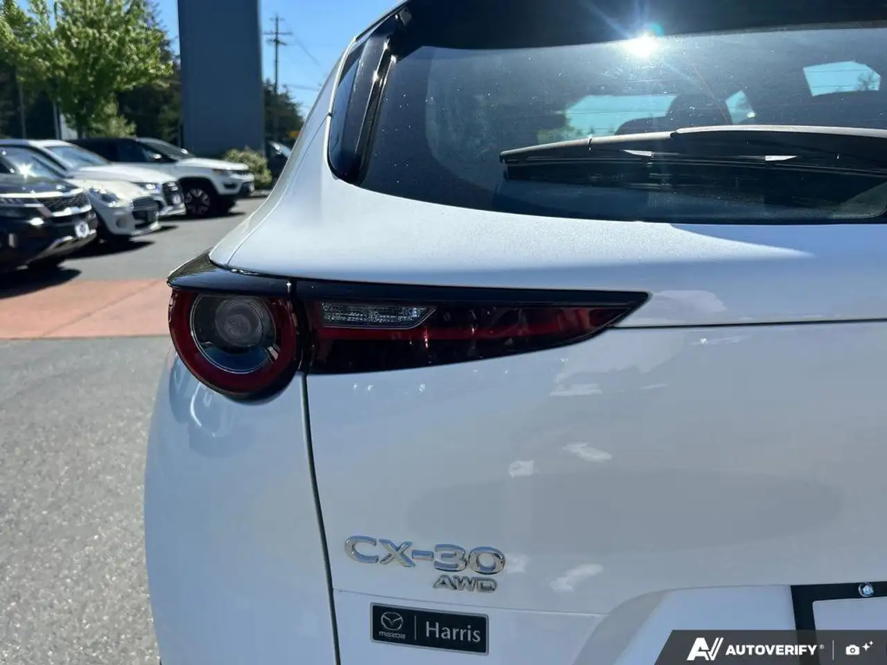 Mazda CX-30 photo Mazda CX-30