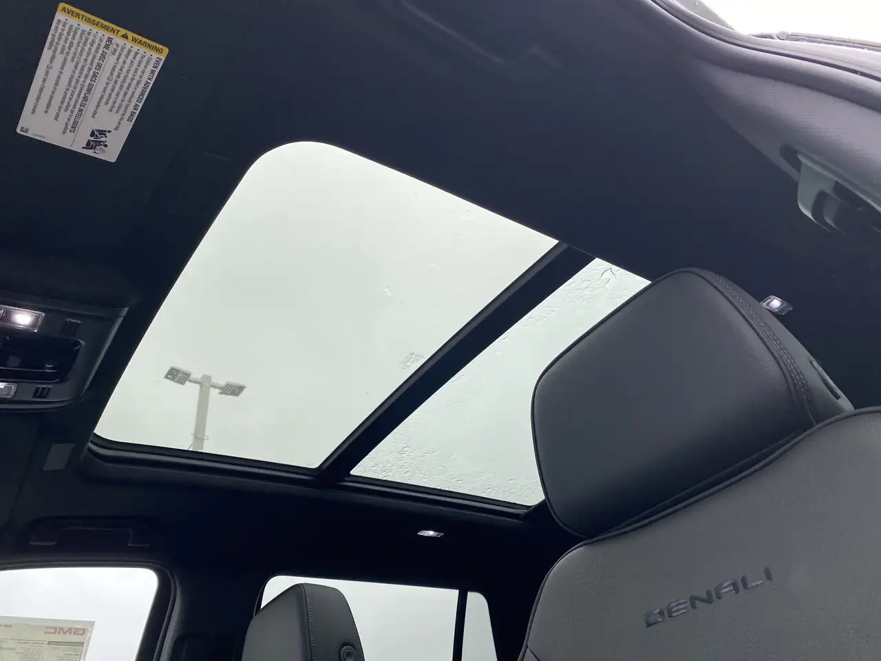 GMC Yukon снимка GMC Yukon