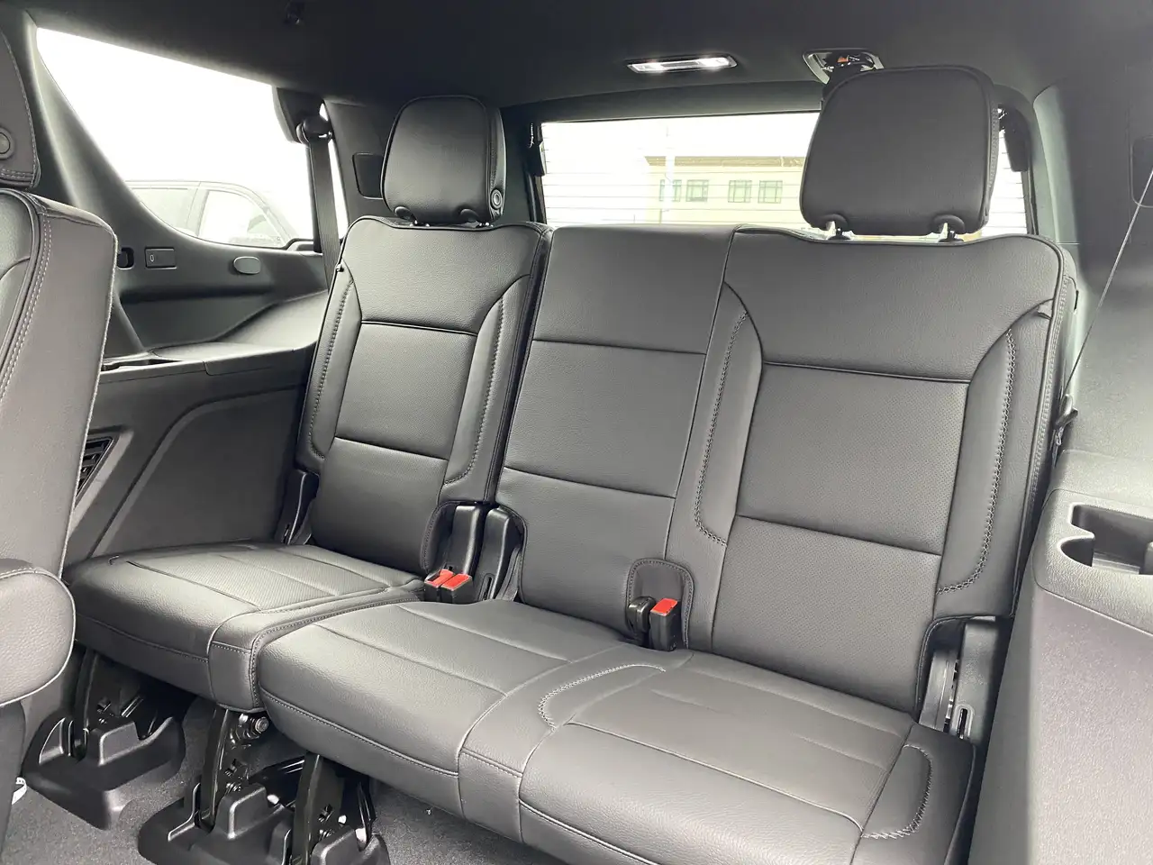 GMC Yukon снимка GMC Yukon