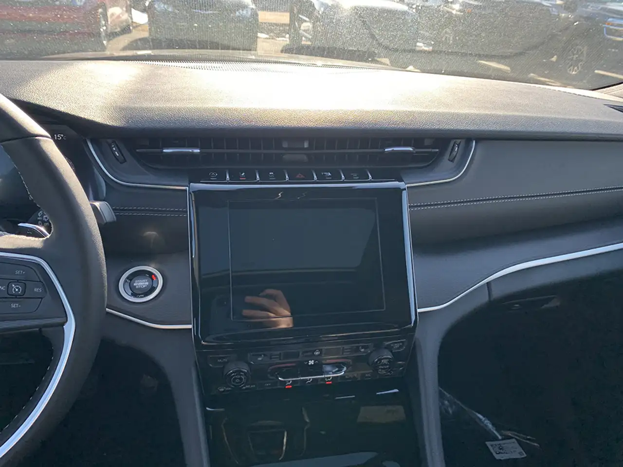 Jeep Grand Cherokee снимка Jeep Grand Cherokee