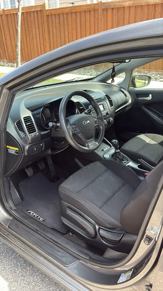 Kia Forte снимка Kia Forte