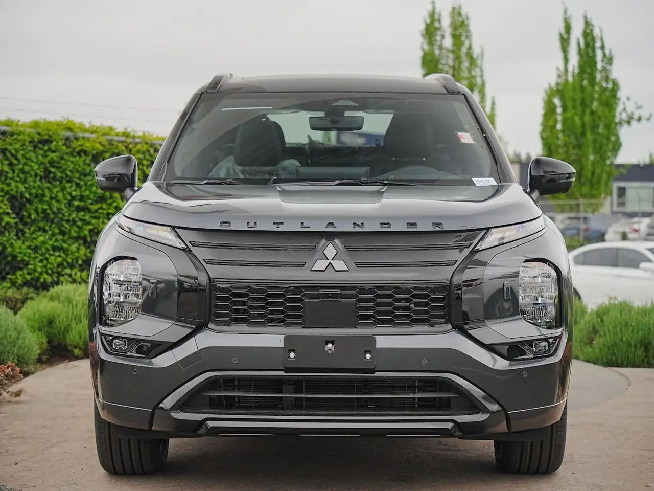 Mitsubishi Outlander photo Mitsubishi Outlander