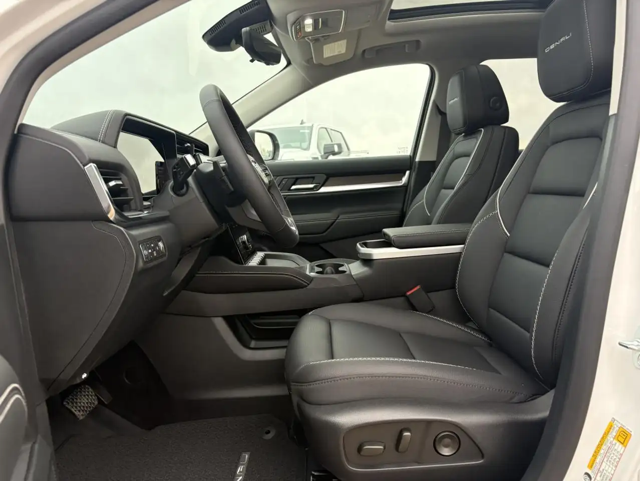 GMC Terrain photo GMC Terrain