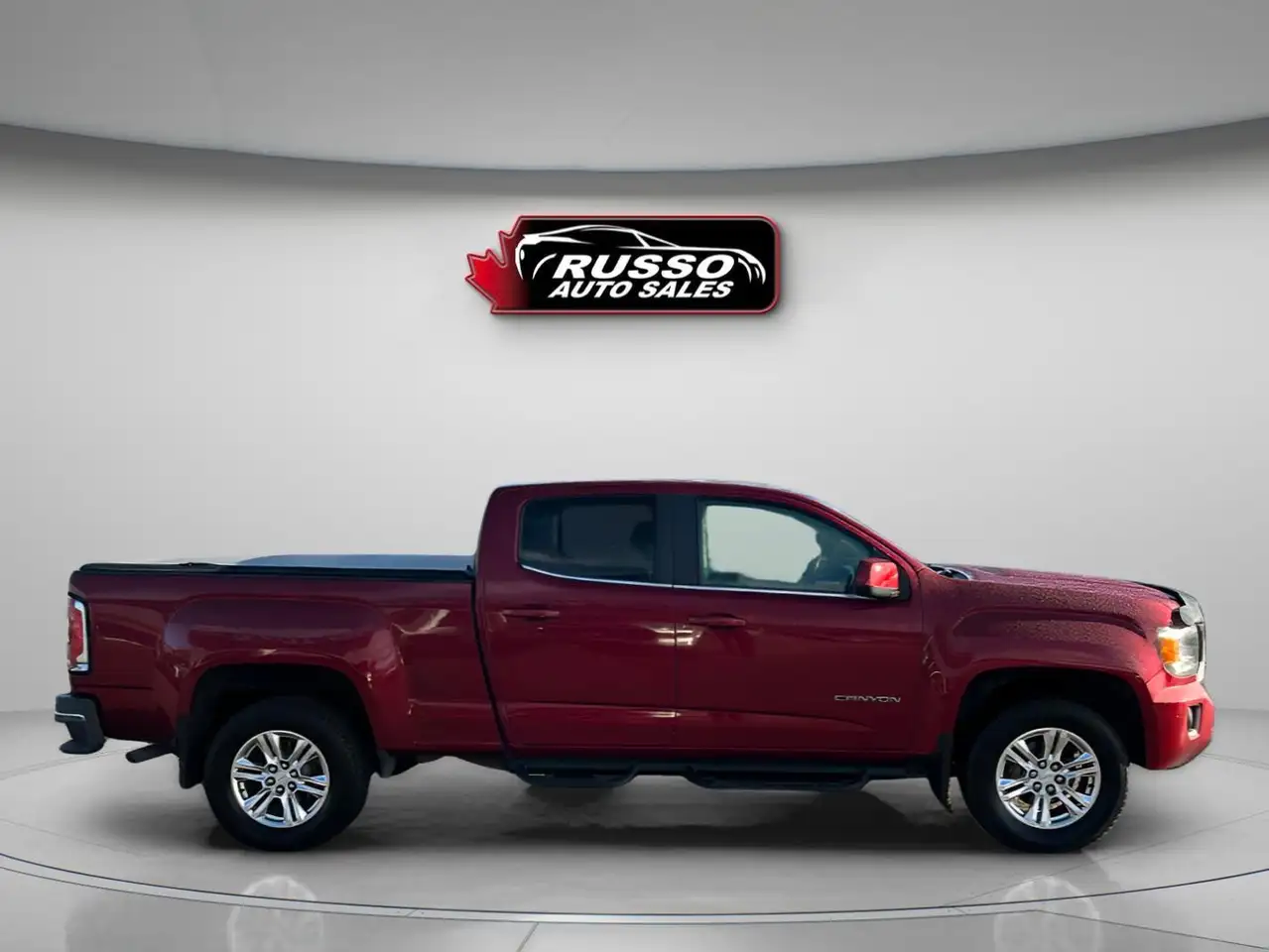 GMC Canyon photo GMC Canyon