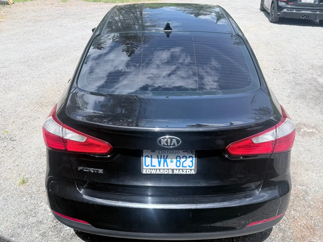 Kia Forte снимка Kia Forte