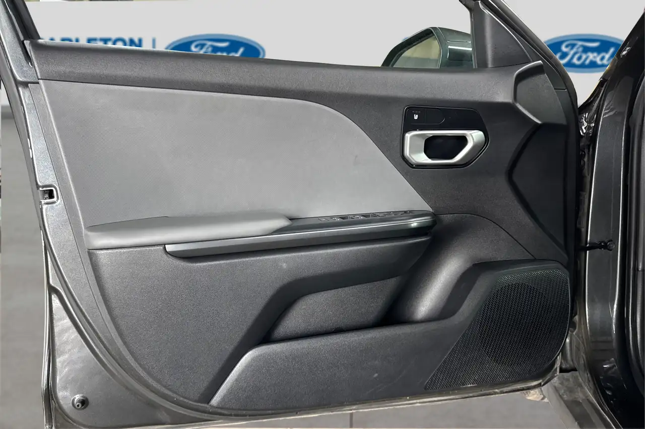 Kia K4 снимка Kia K4
