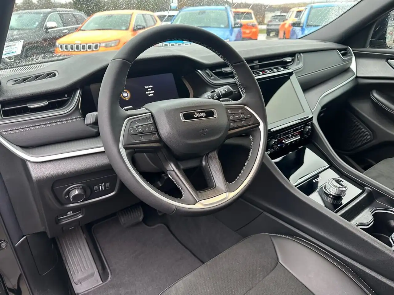 Jeep Grand Cherokee photo Jeep Grand Cherokee