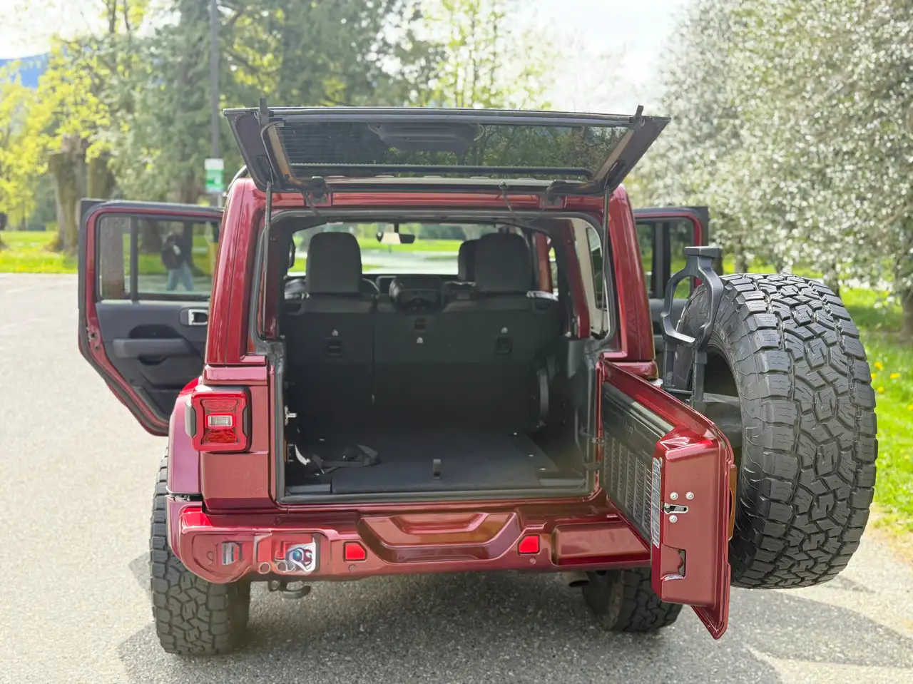 Jeep Wrangler photo Jeep Wrangler