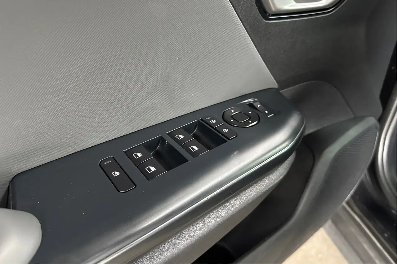 Kia K4 снимка Kia K4
