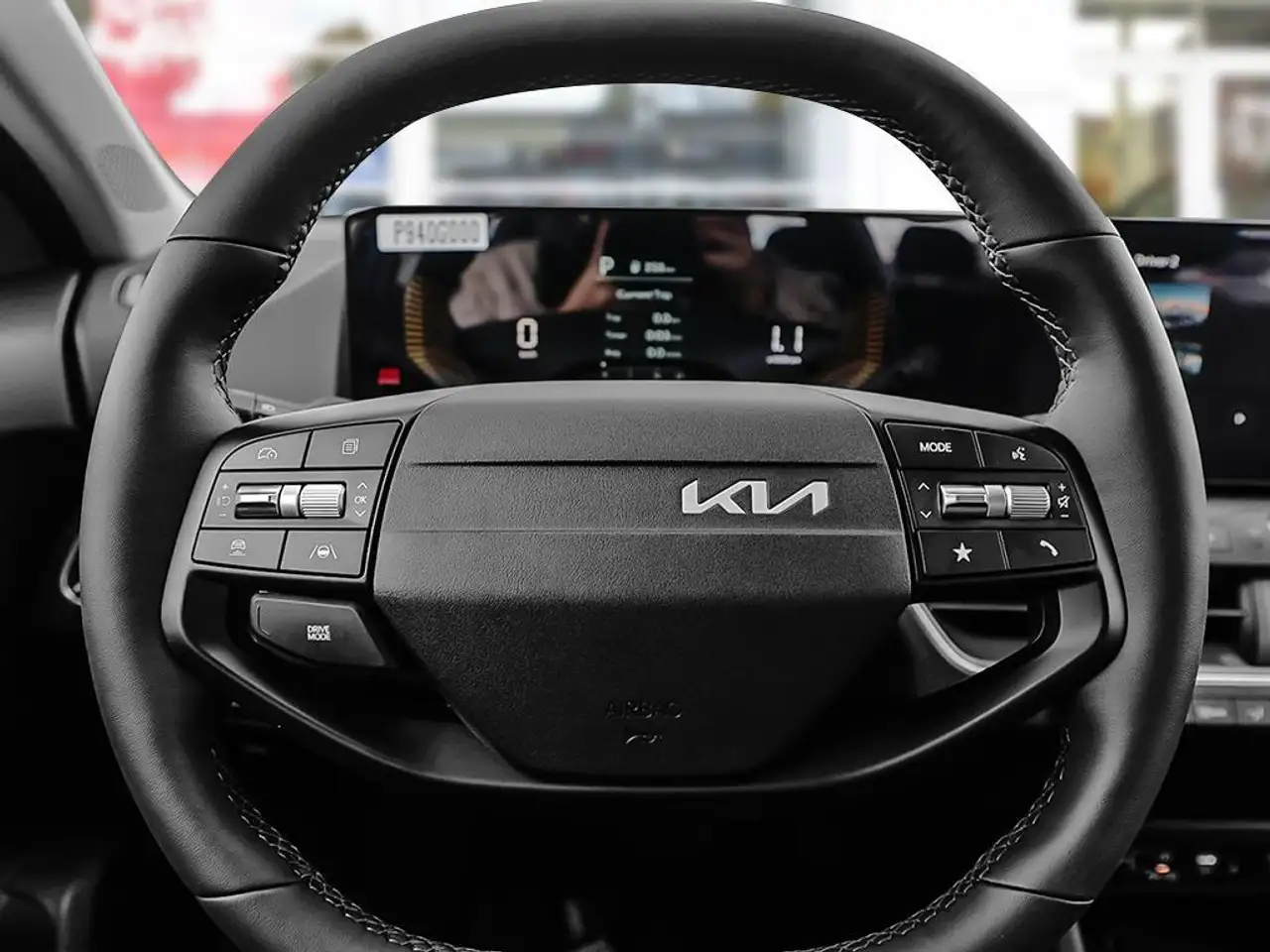 Kia K4 снимка Kia K4
