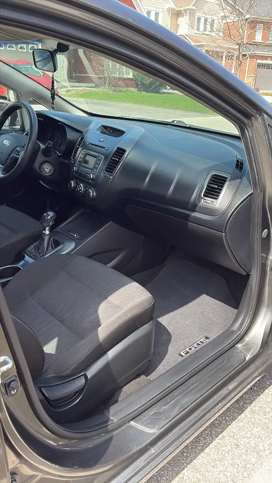 Kia Forte снимка Kia Forte