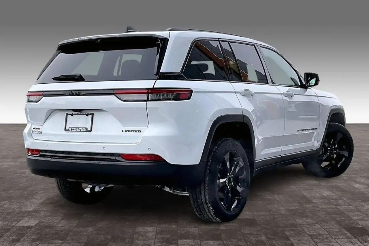 Jeep Grand Cherokee снимка Jeep Grand Cherokee