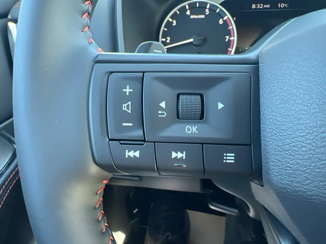 Nissan Rogue photo Nissan Rogue