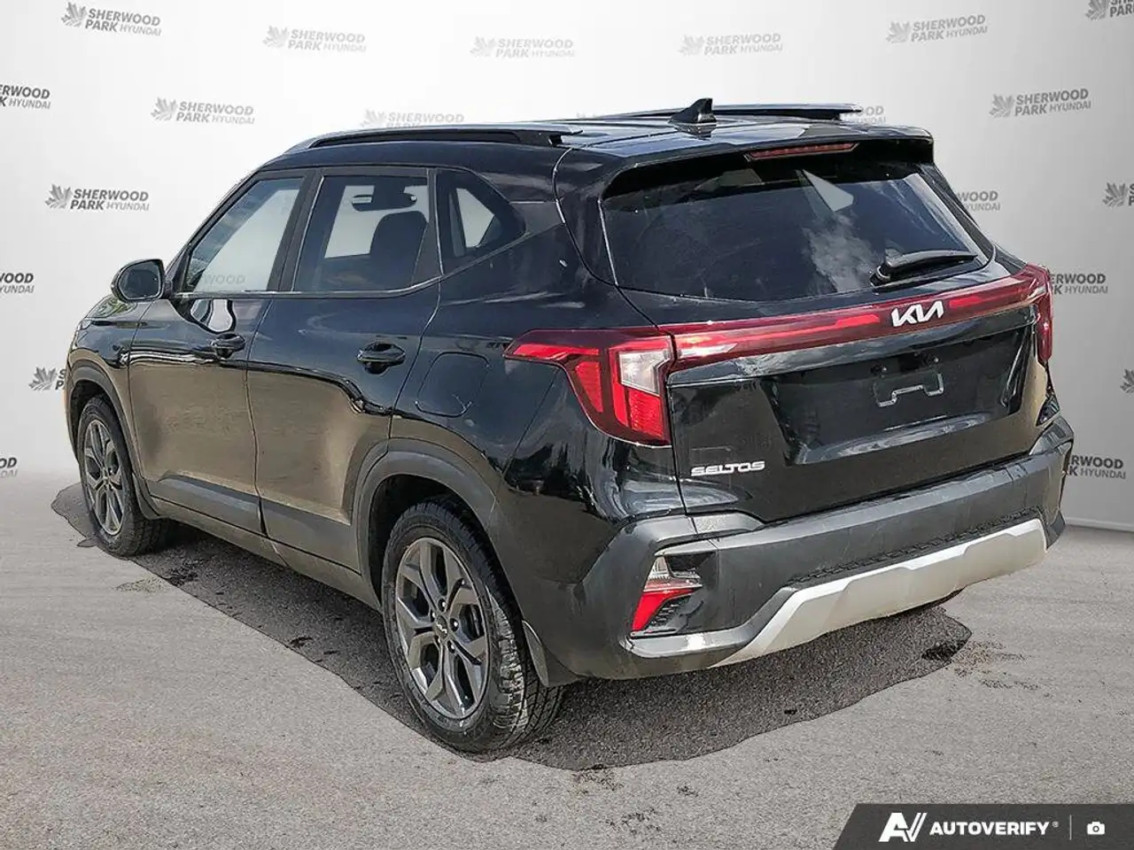 Kia Seltos photo Kia Seltos