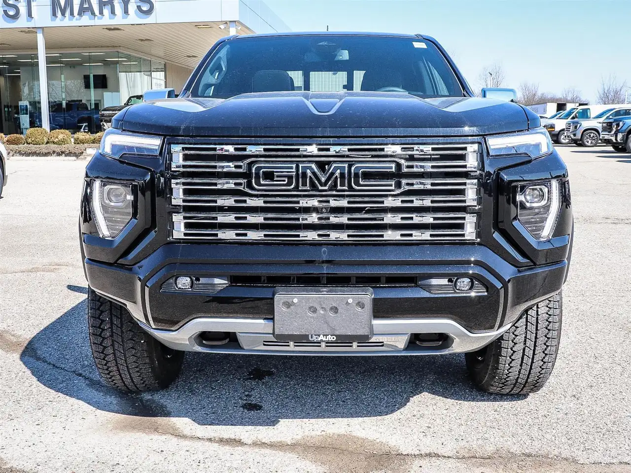 GMC Canyon снимка GMC Canyon