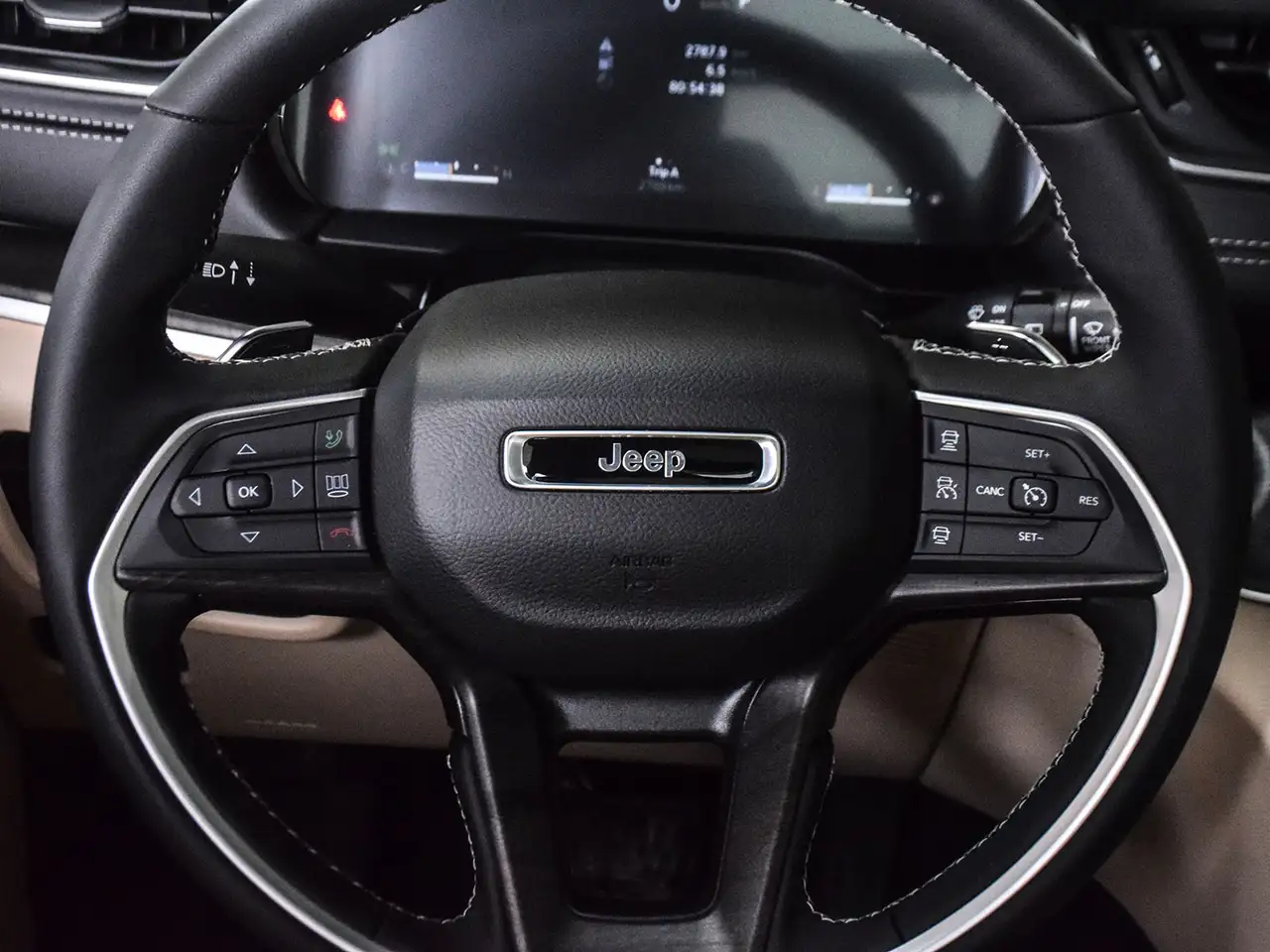 Jeep Grand Cherokee photo Jeep Grand Cherokee