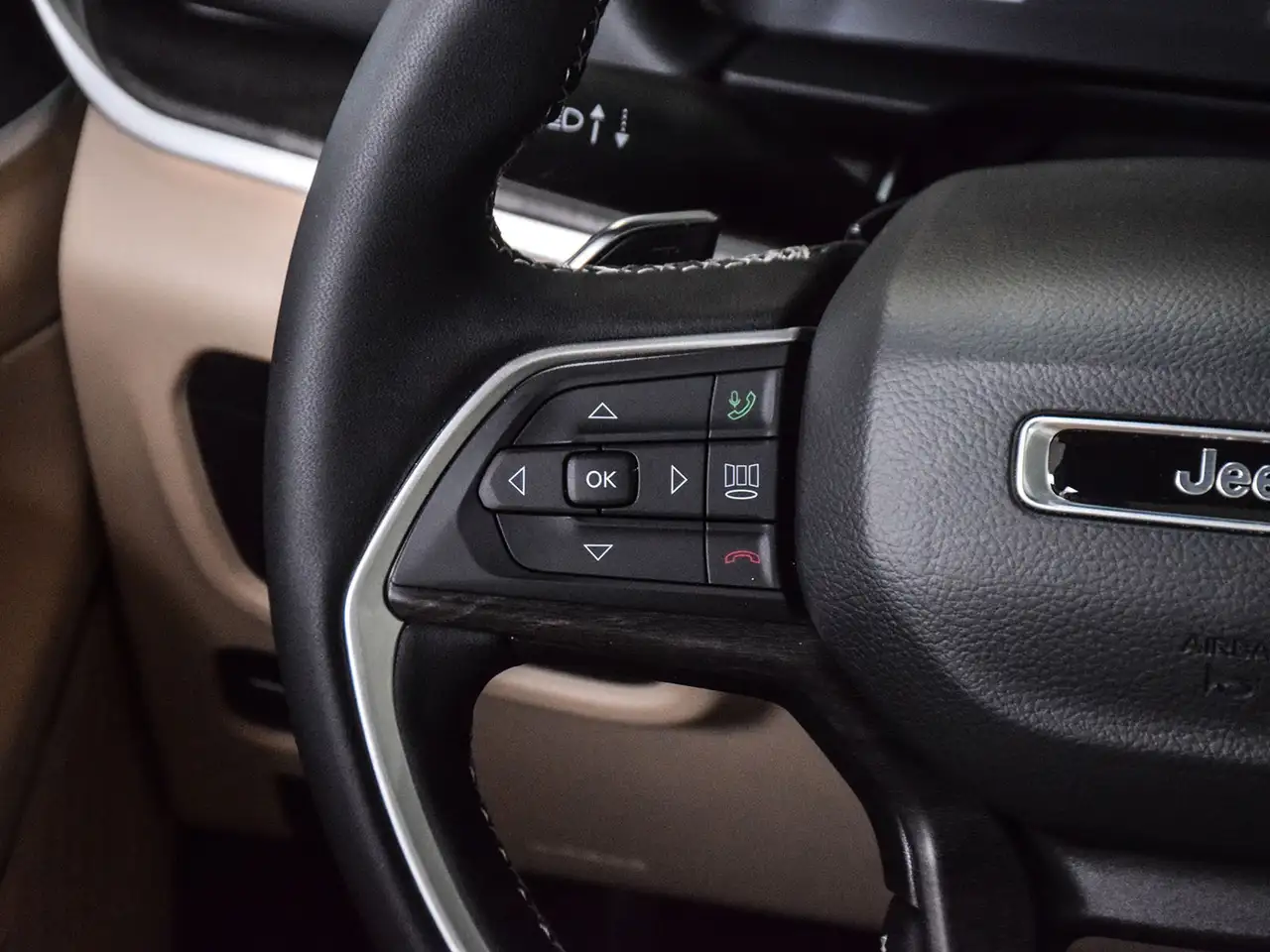 Jeep Grand Cherokee photo Jeep Grand Cherokee
