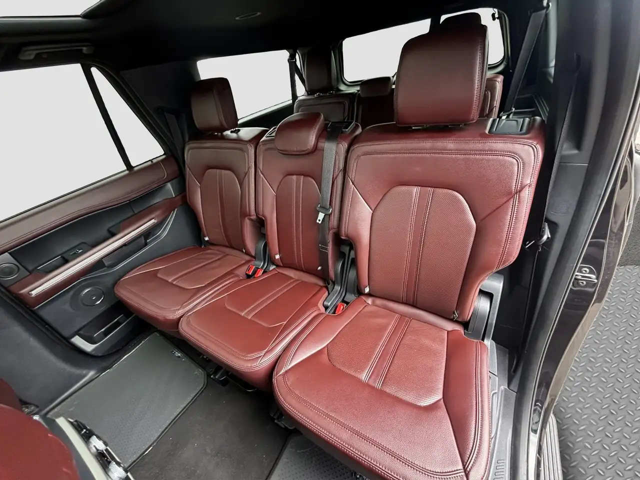 Ford Expedition снимка Ford Expedition