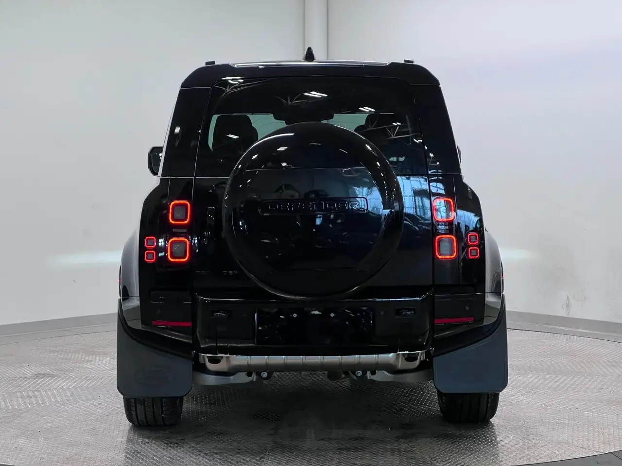 Land Rover Defender снимка Land Rover Defender