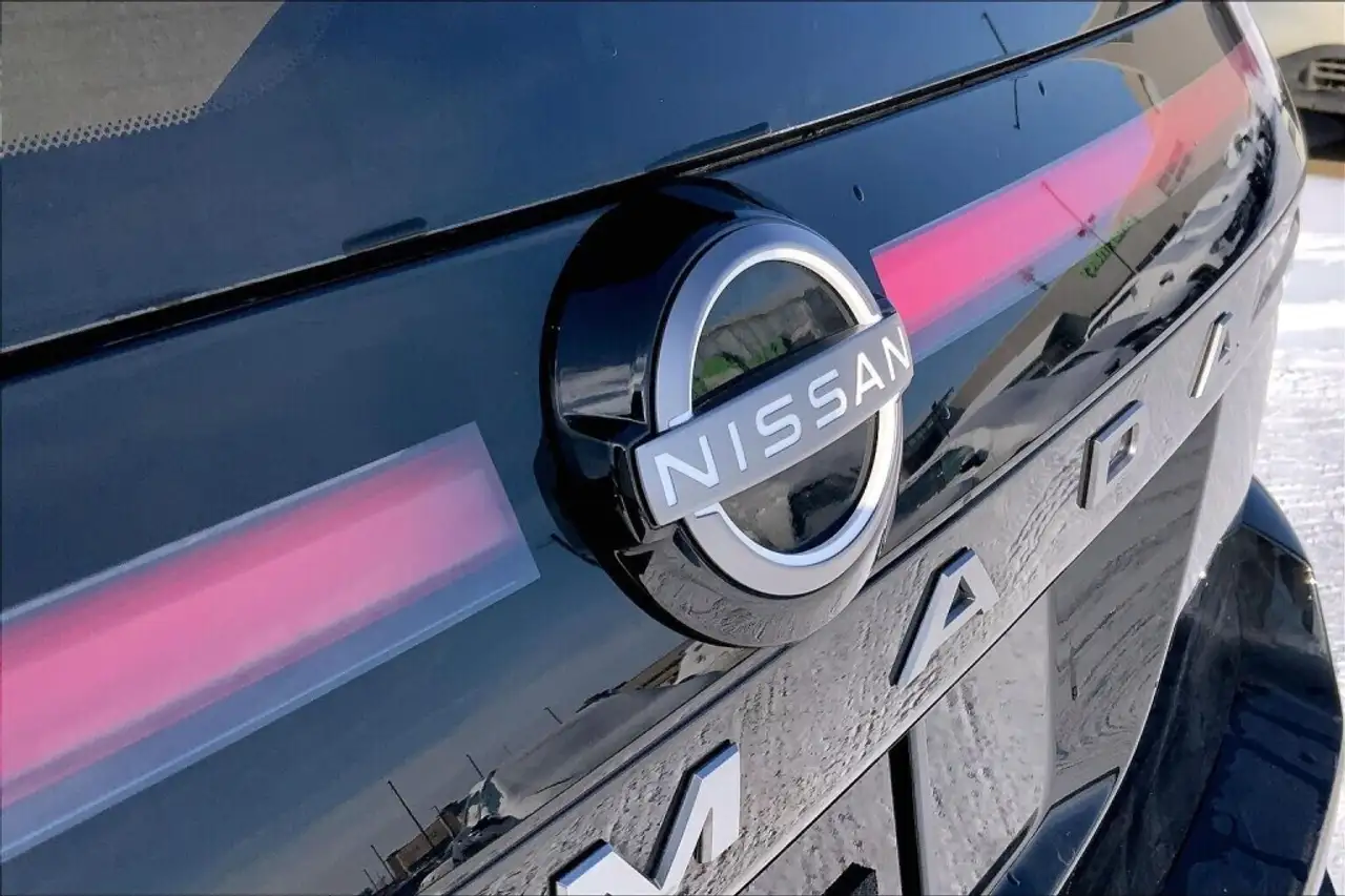 Nissan Armada photo Nissan Armada
